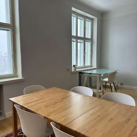 Asunto Keskustassa, Etu-toeoeloe Appartement *